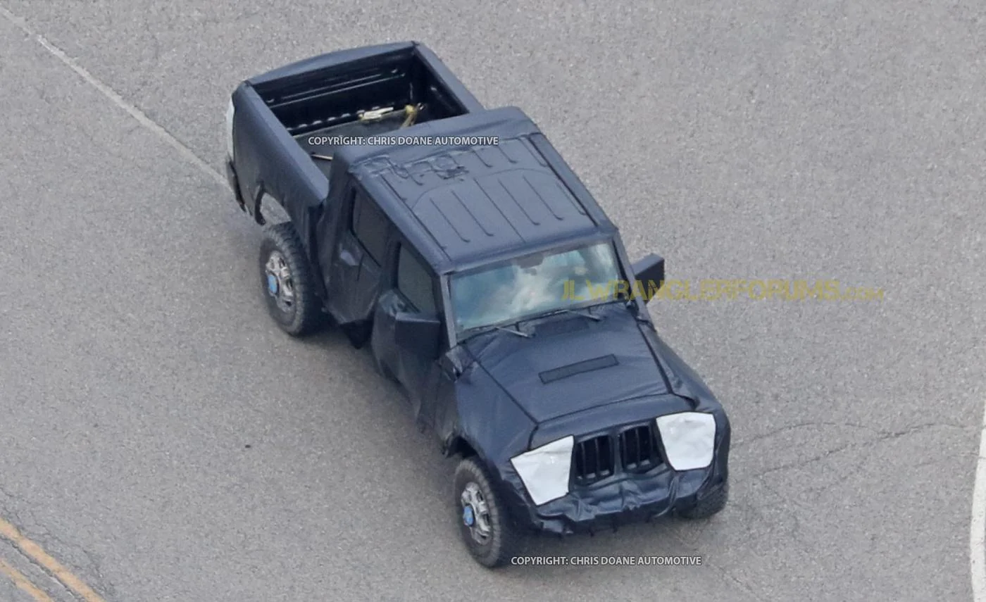 Jeep Gladiator Jeep Gladiator Pickup Truck (JT) Spy Pics and Videos! Jeep-Wrangler-Pickup-3