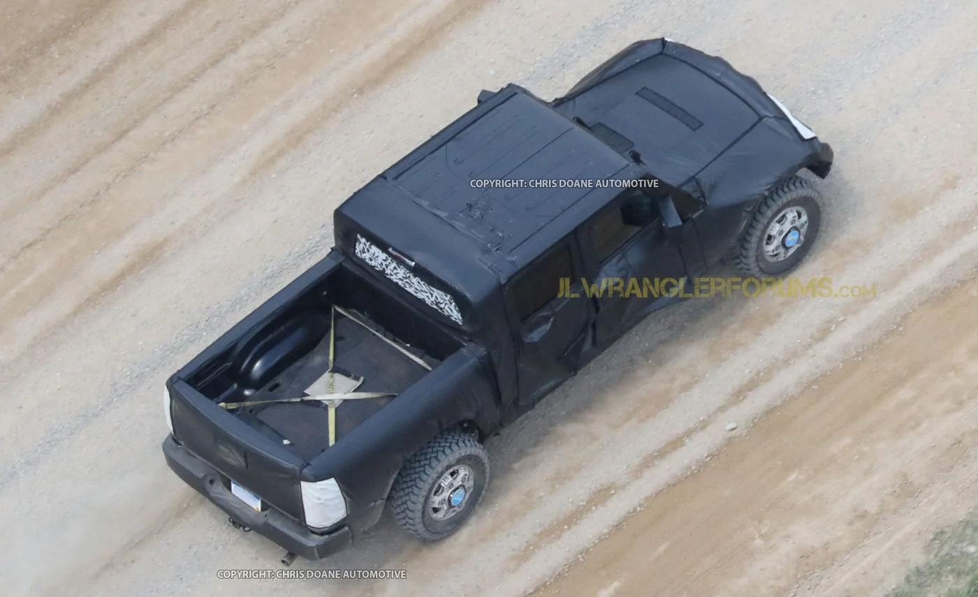 Jeep Gladiator Jeep Gladiator Pickup Truck (JT) Spy Pics and Videos! Jeep-Wrangler-Pickup-11