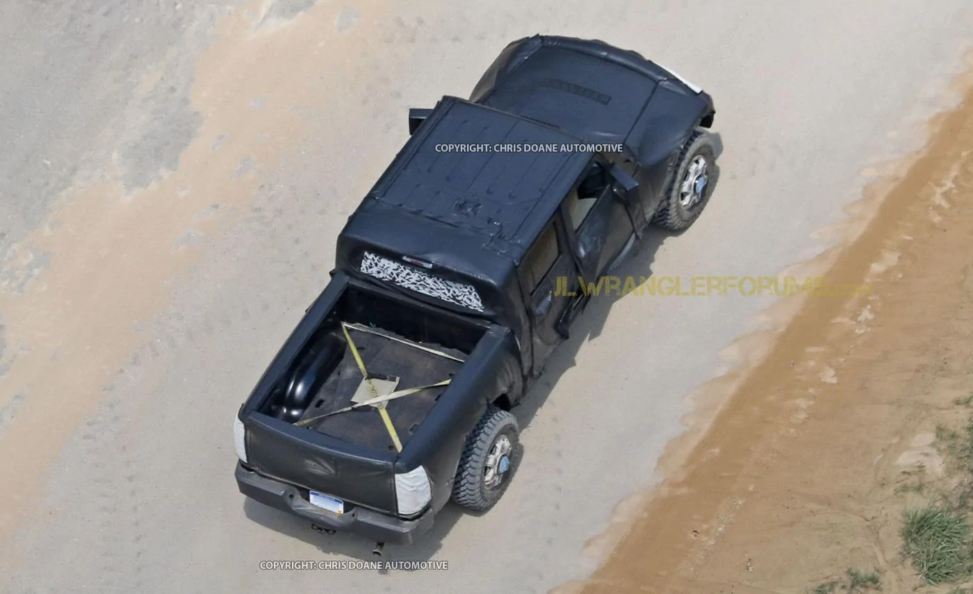 Jeep Gladiator Jeep Gladiator Pickup Truck (JT) Spy Pics and Videos! Jeep-Wrangler-Pickup-12