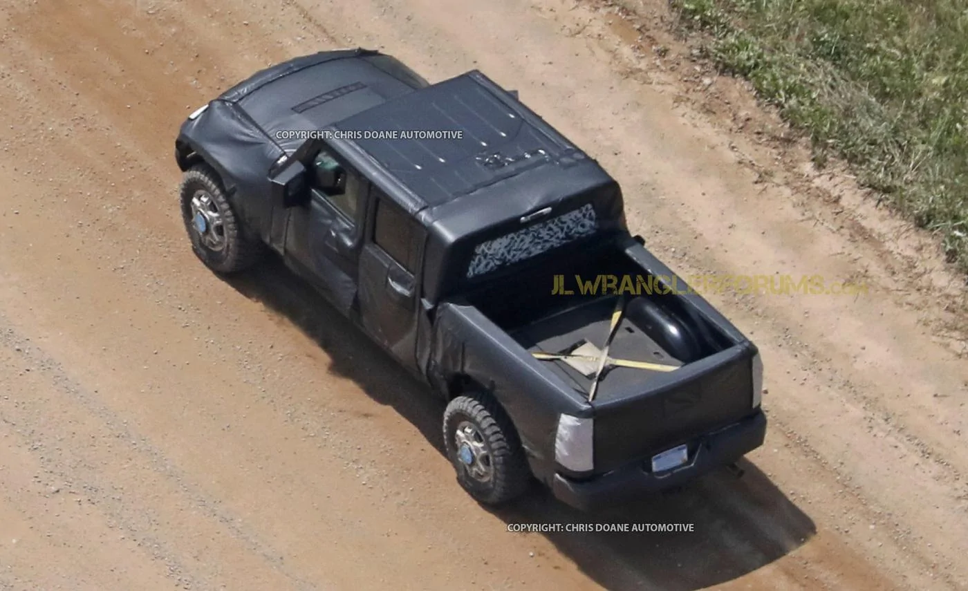 Jeep Gladiator Jeep Gladiator Pickup Truck (JT) Spy Pics and Videos! Jeep-Wrangler-Pickup-14