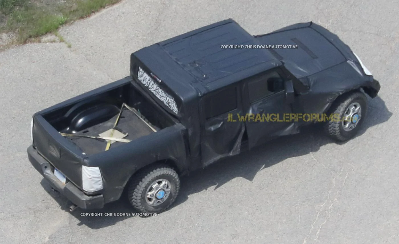 Jeep Gladiator Jeep Gladiator Pickup Truck (JT) Spy Pics and Videos! Jeep-Wrangler-Pickup-28