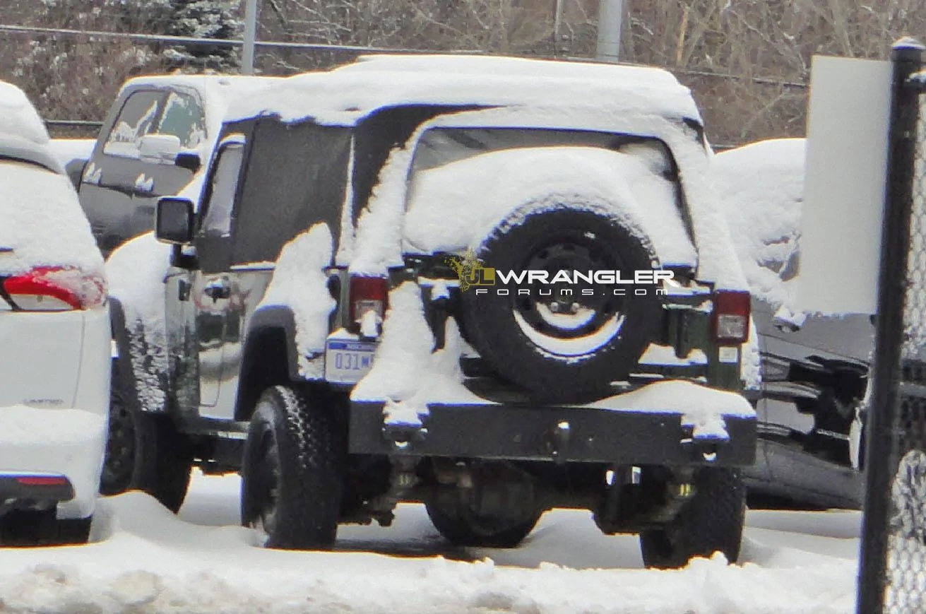 Jeep Gladiator 2019 Jeep Wrangler Pickup mule? wranglerpickup1