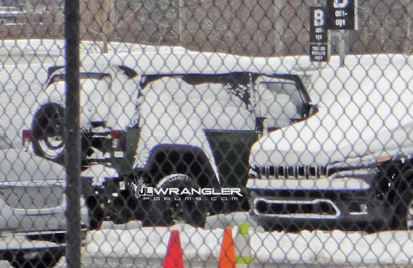 Jeep Gladiator 2019 Jeep Wrangler Pickup mule? wranglerpickup3