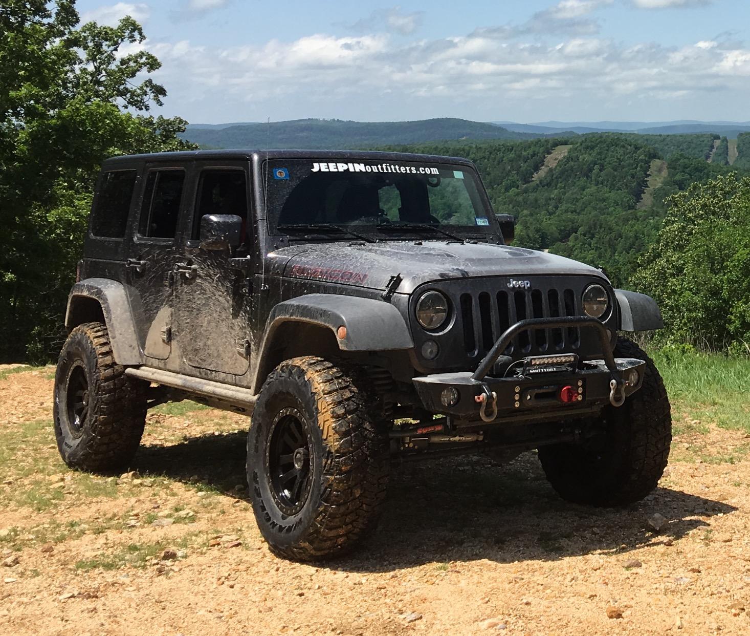 Jeep Gladiator JeepinOutfitters 20160905_180510000_iOS