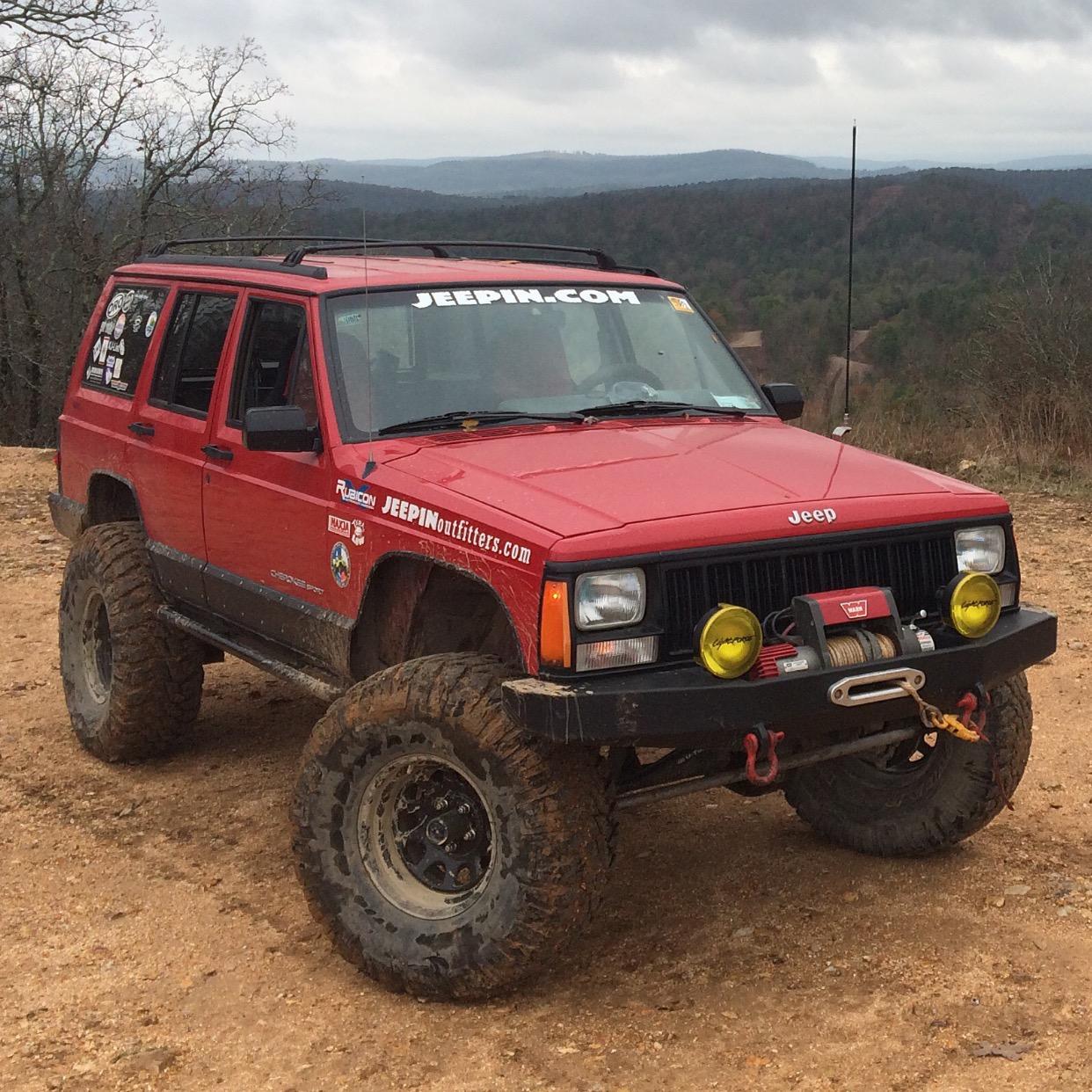 Jeep Gladiator JeepinOutfitters 20160119_200108000_iOS