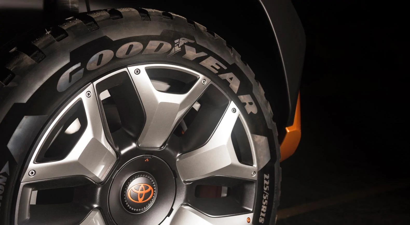 Toyota_FT-4X_Teaser_0008.jpg