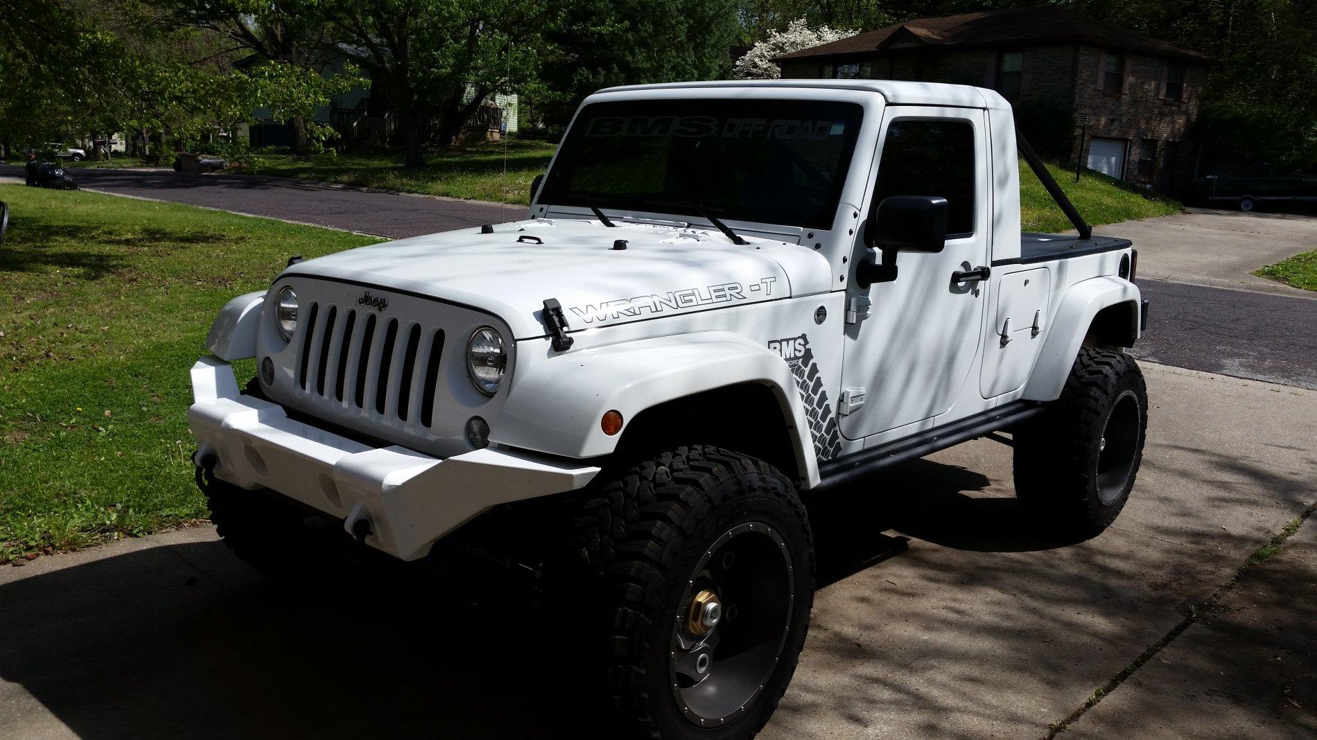 Jeep Gladiator This truck showed up in Columbia MO 3 weeks ago. 20170418_110442