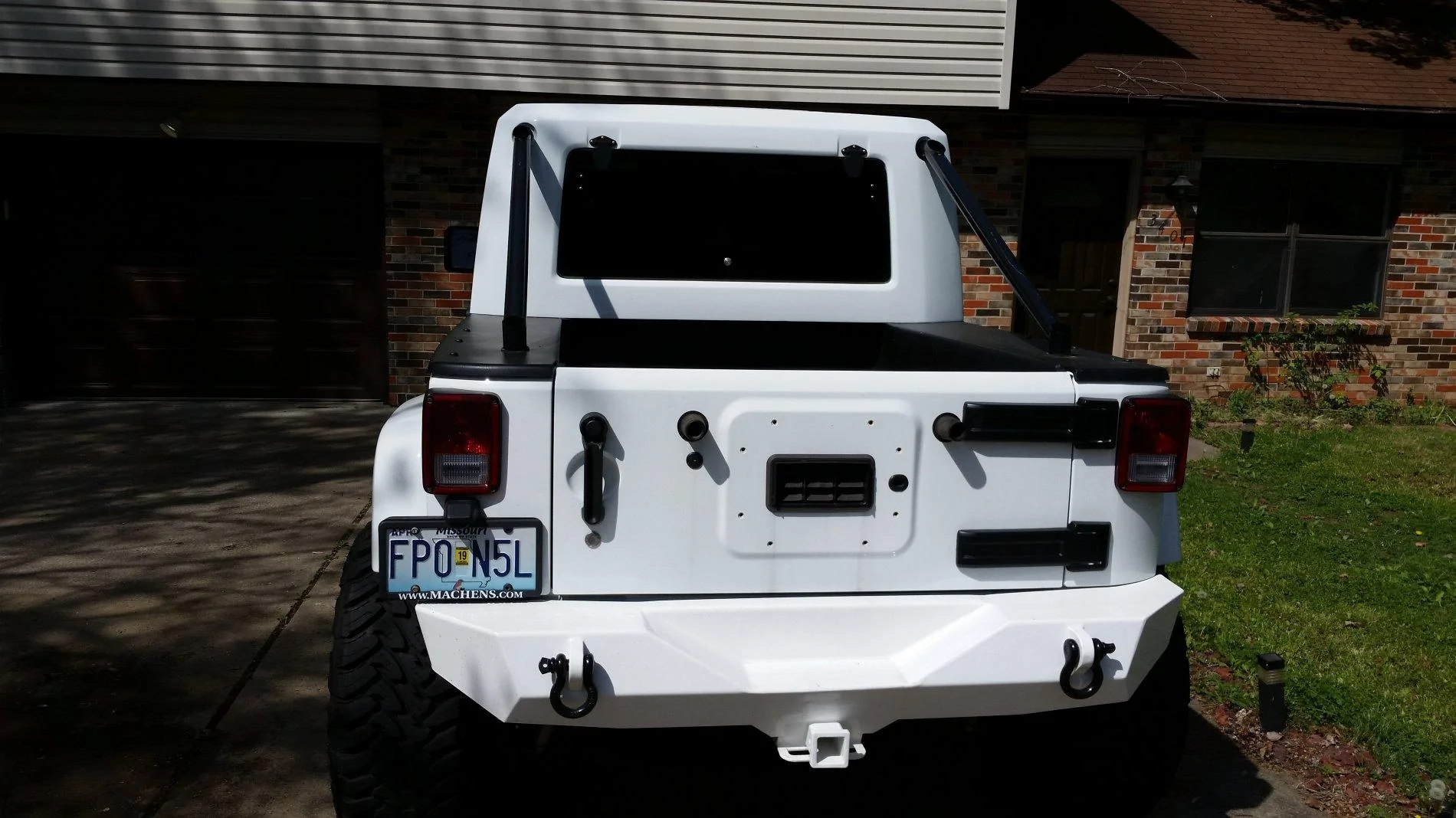 Jeep Gladiator This truck showed up in Columbia MO 3 weeks ago. 20170418_110517
