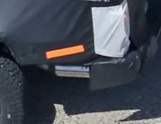 Jeep Gladiator Jeep Pickup (JT) Spied With Production-Intent Bed! Screen Shot 2017-04-27 at 7.54.34 AM