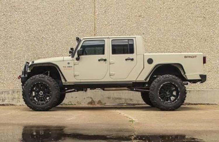 Jeep Gladiator Jeep Pickup (JT) Spied With Production-Intent Bed! IMG_6583