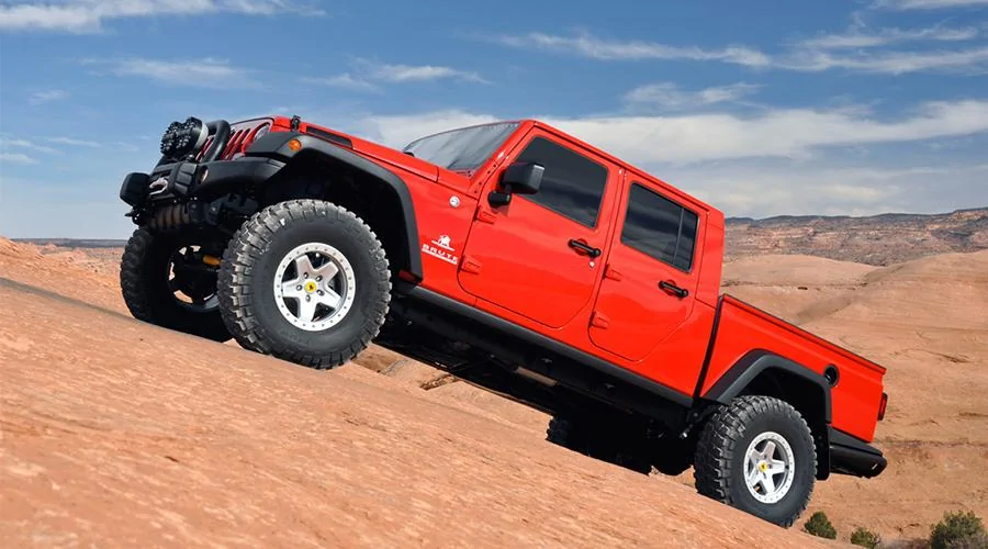 Jeep Gladiator What do you want the Wrangler pickup to look like? 2 or 4 door? jeep-wrangler-picku