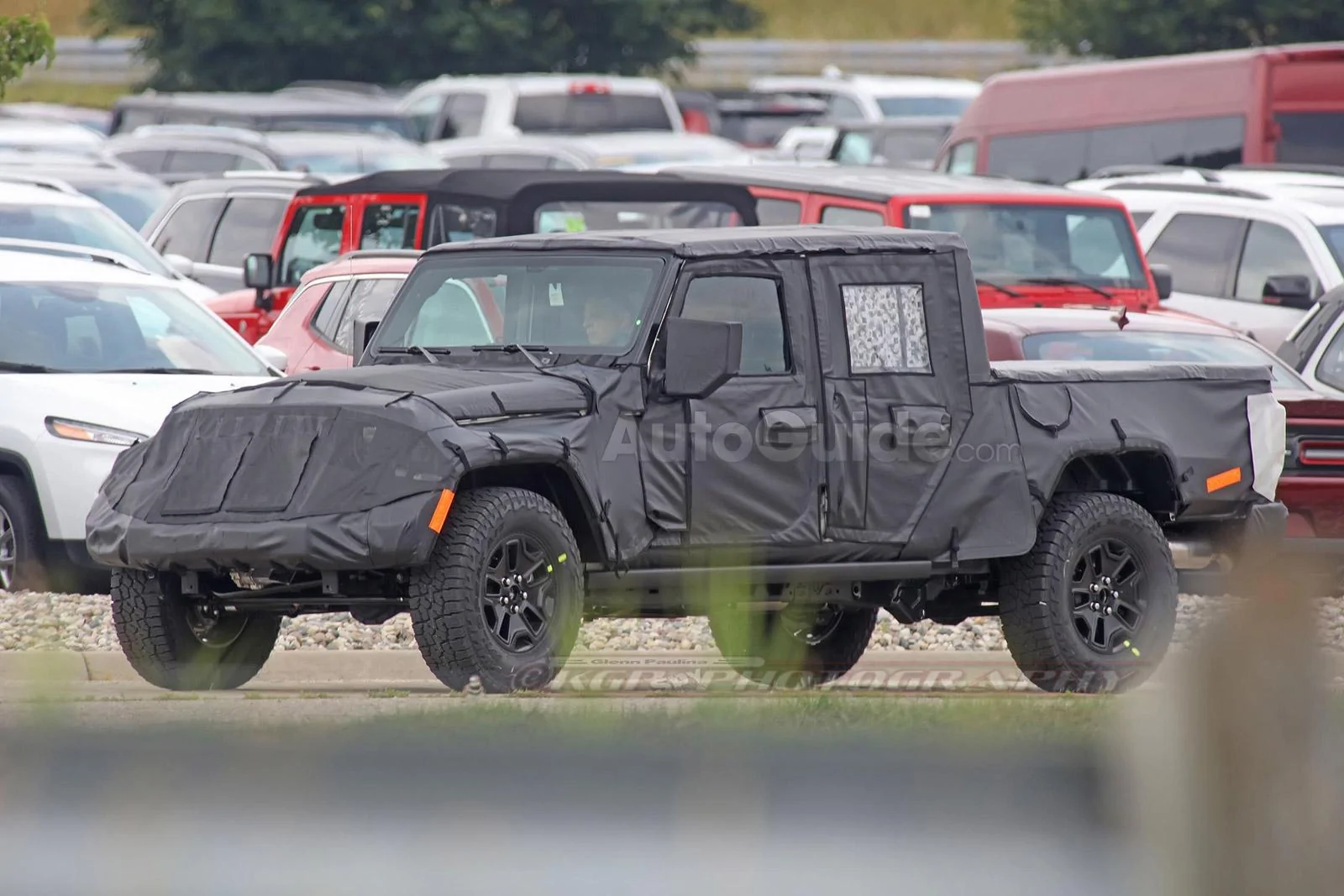 Jeep Gladiator Latest JT pickup pics jeep-wrangler-pickup-truck-02