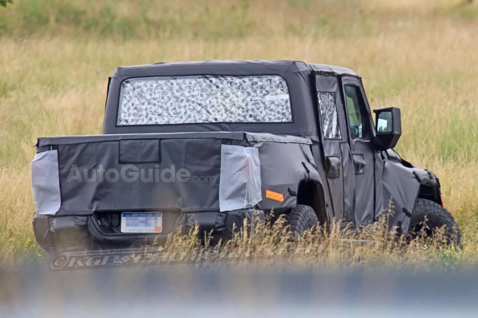 Jeep Gladiator Latest JT pickup pics jeep-wrangler-pickup-truck-13