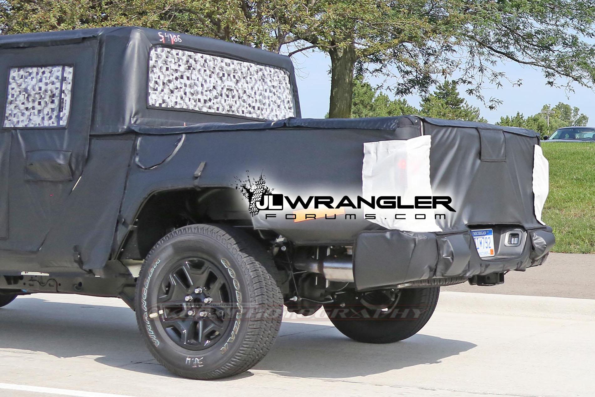 Jeep Gladiator First 2020 Jeep Gladiator Pickup (JT Wrangler) Video! Testing With Crew Chief Concept 2019-Jeep-Scrambler-Pickup-JT-Wrangler-03