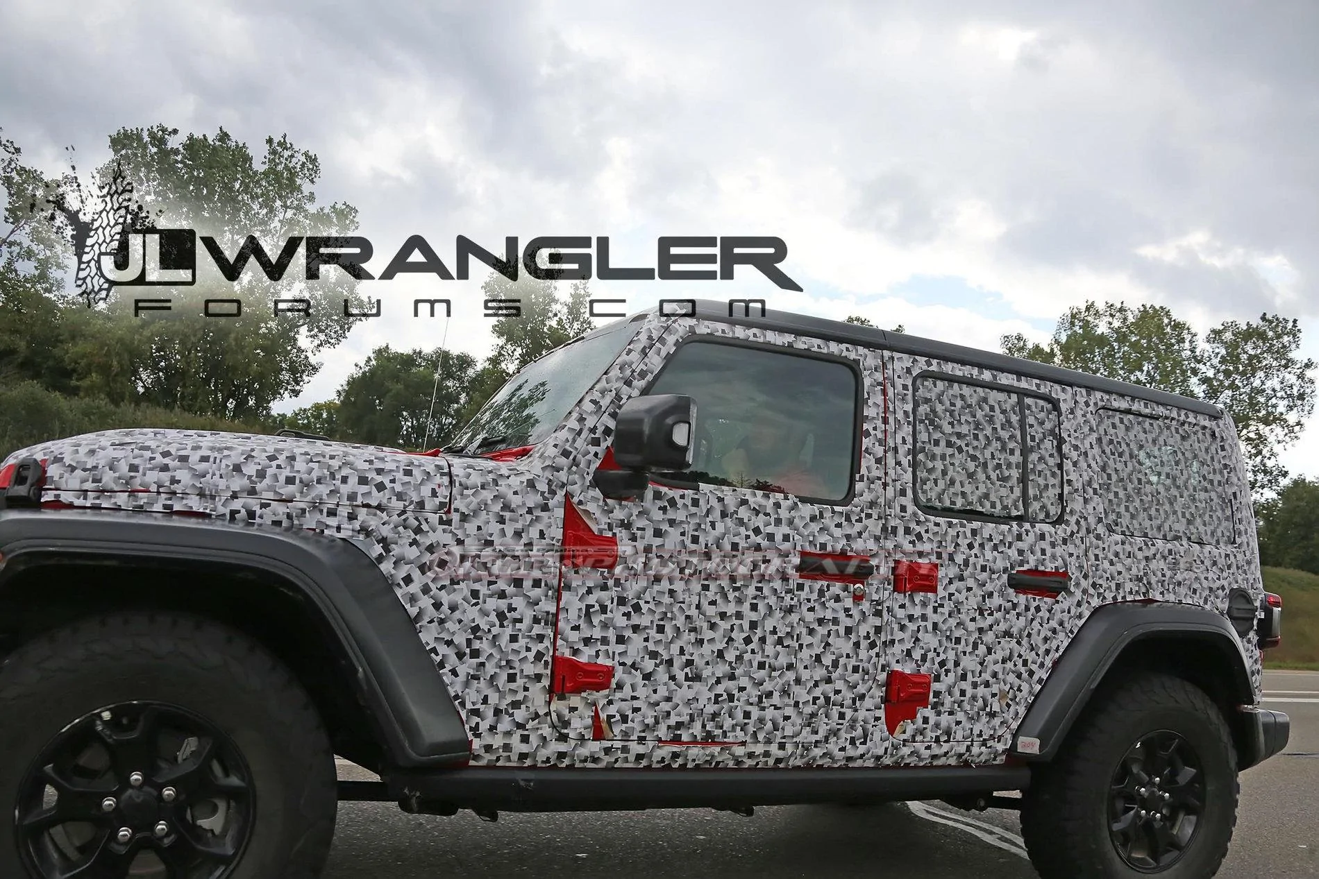 Jeep Gladiator 2018 JLU shows production design. What would you like shared with the JT? 2018-JL-Wrangler-Uncovered-JLWRANGLERFORUMS-6