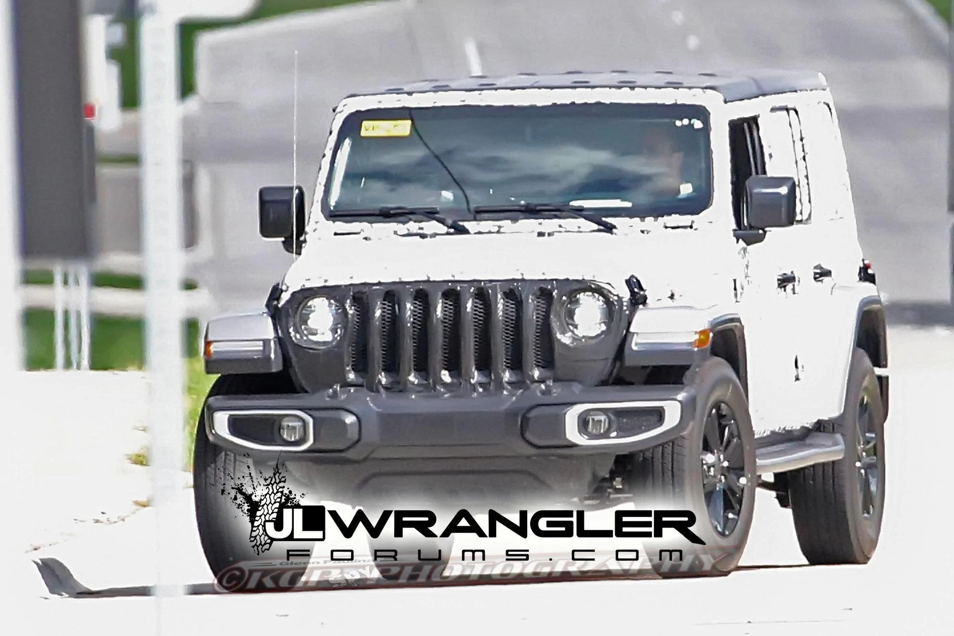 Jeep Gladiator 2018 JLU shows production design. What would you like shared with the JT? 2018-JL-Wrangler-Uncovered-JLWRANGLERFORUMS-16