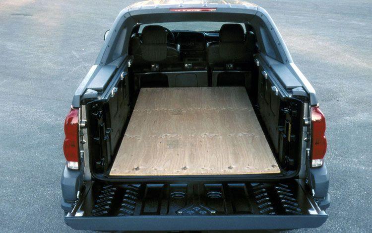 Jeep Gladiator Pickup bed features 163_0806_07z%2Bpreowned_2002_2006_chevy_avalanche%2Bbed_view