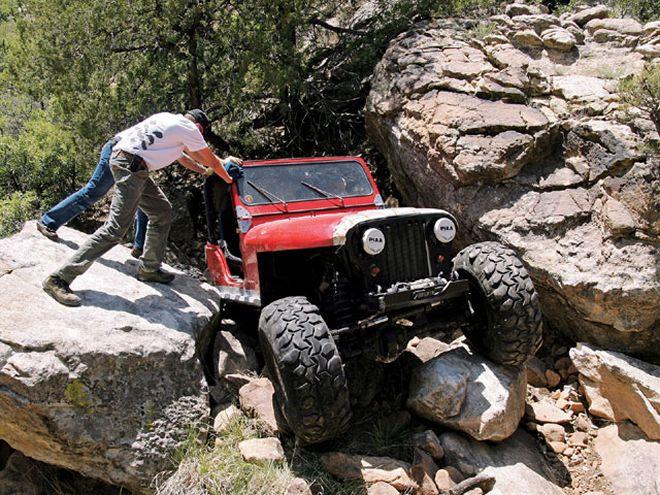 Jeep Gladiator Finally the bed hauling... 0802_4wd_32_z+colorado_trail_ride+pushing_jee