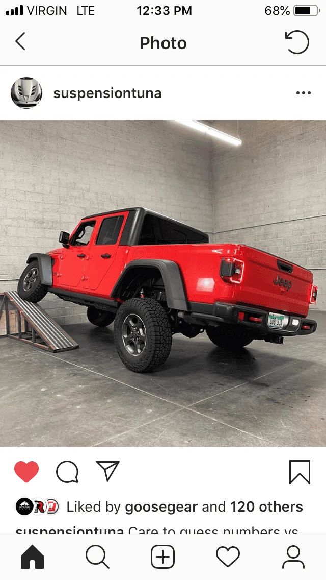 Jeep Gladiator FIRECRACKER RED Gladiator JT Club 68EA4140-4D92-4A4A-8F21-9414EE66F287
