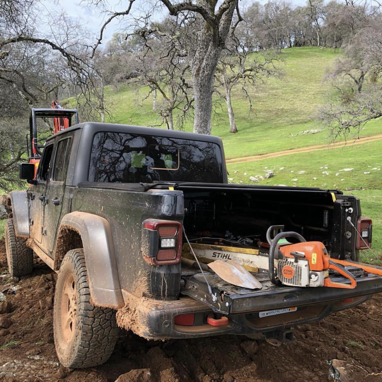Jeep Gladiator Finally the bed hauling... E27405BC-CFAB-46E4-A56E-9F6678608EBF