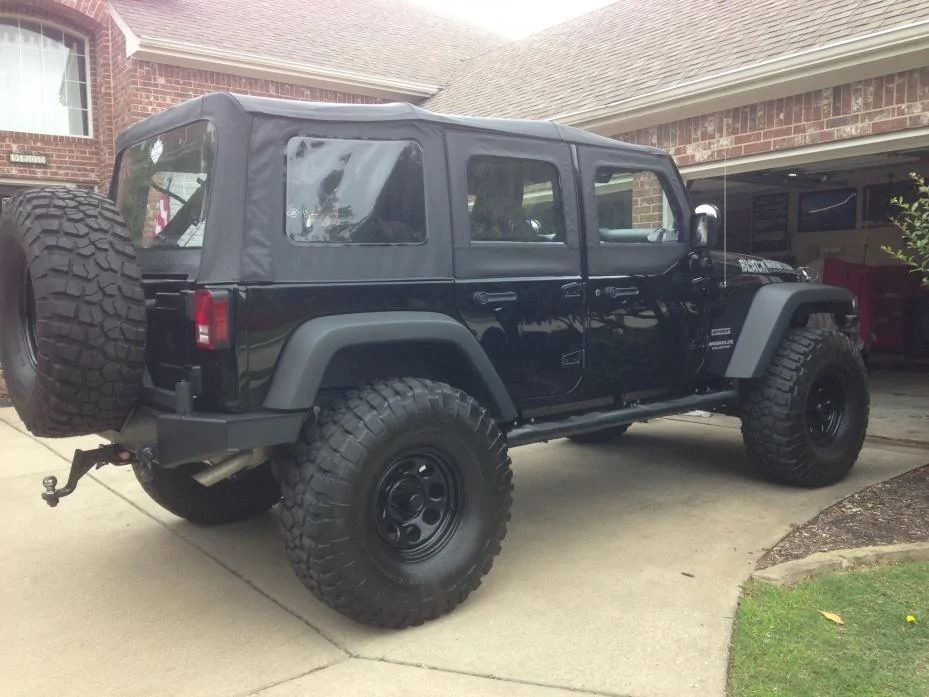 Jeep Gladiator Gladiator not designed for half doors? 619A785D-B398-4A93-A8B7-58E407559994