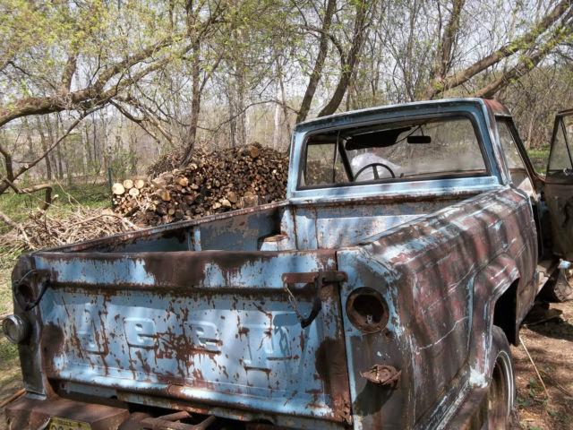 Jeep Gladiator HYDRO BLUE PEARL Gladiator JT Club mid-1960s-jeep-gladiator-4wd-pickup-the-beautiful-brute-4.JPG
