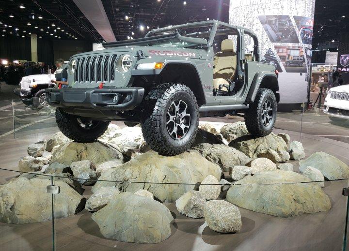Jeep Gladiator First look at Saddle interior in a Rubicon DA81453C-3856-4FFB-8EB2-06653959A18C