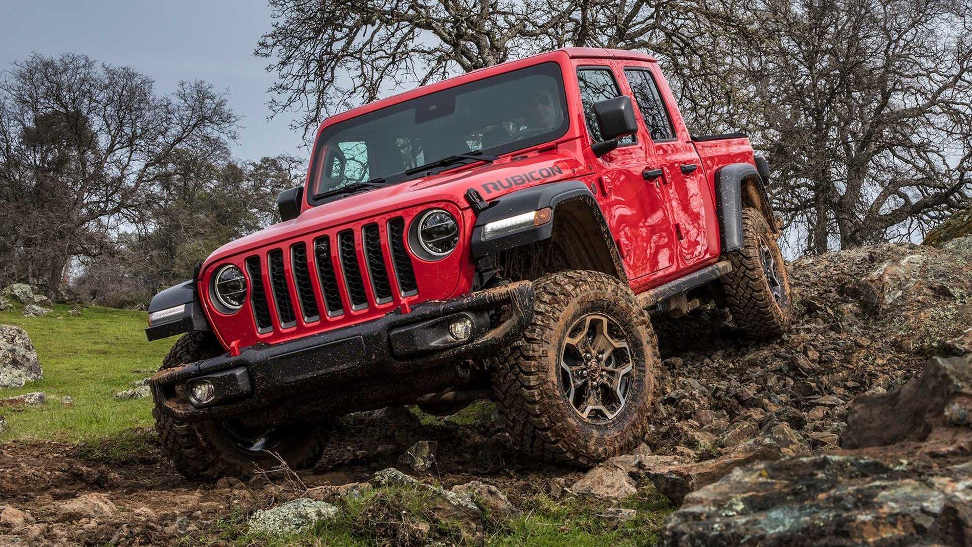 Jeep Gladiator FIRECRACKER RED Gladiator JT Club B686F26C-AFD9-470E-B40E-B6B3C75E2027