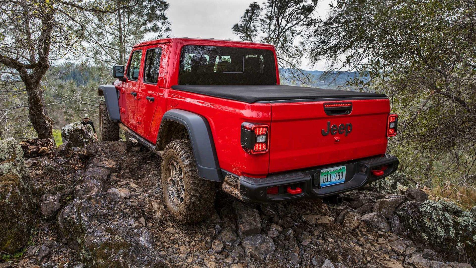Jeep Gladiator FIRECRACKER RED Gladiator JT Club 2621F27D-0C13-45D6-9E1F-035D59C162BB