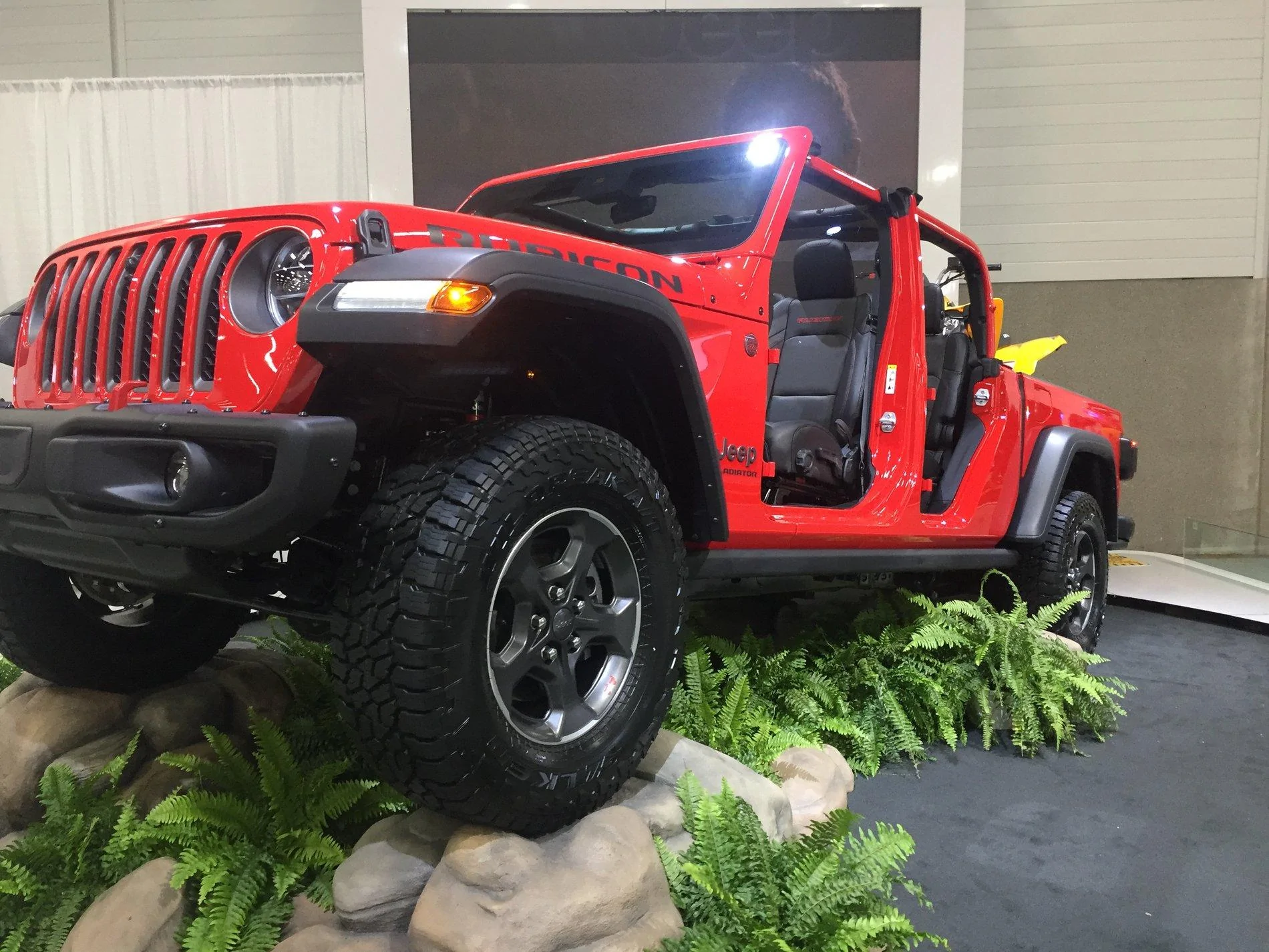 Jeep Gladiator The Upcoming Edmonton Show... A5F8F689-686A-4932-B7CA-FB48AC3959DA