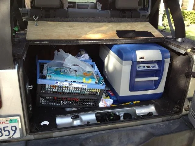 Jeep Gladiator 12 volt outlets? jeep_cover_3