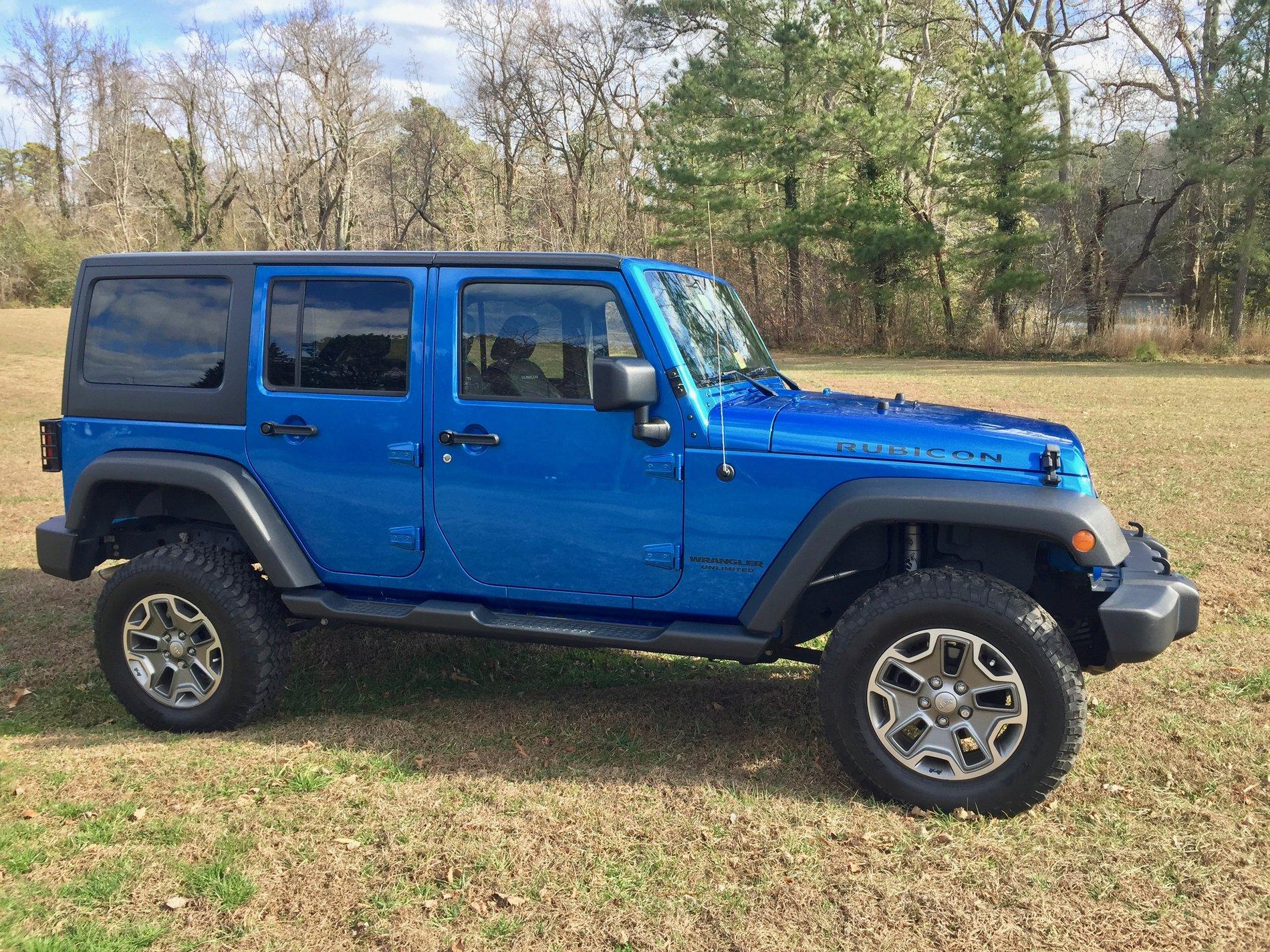 Jeep Gladiator HYDRO BLUE PEARL Gladiator JT Club IMG_9166