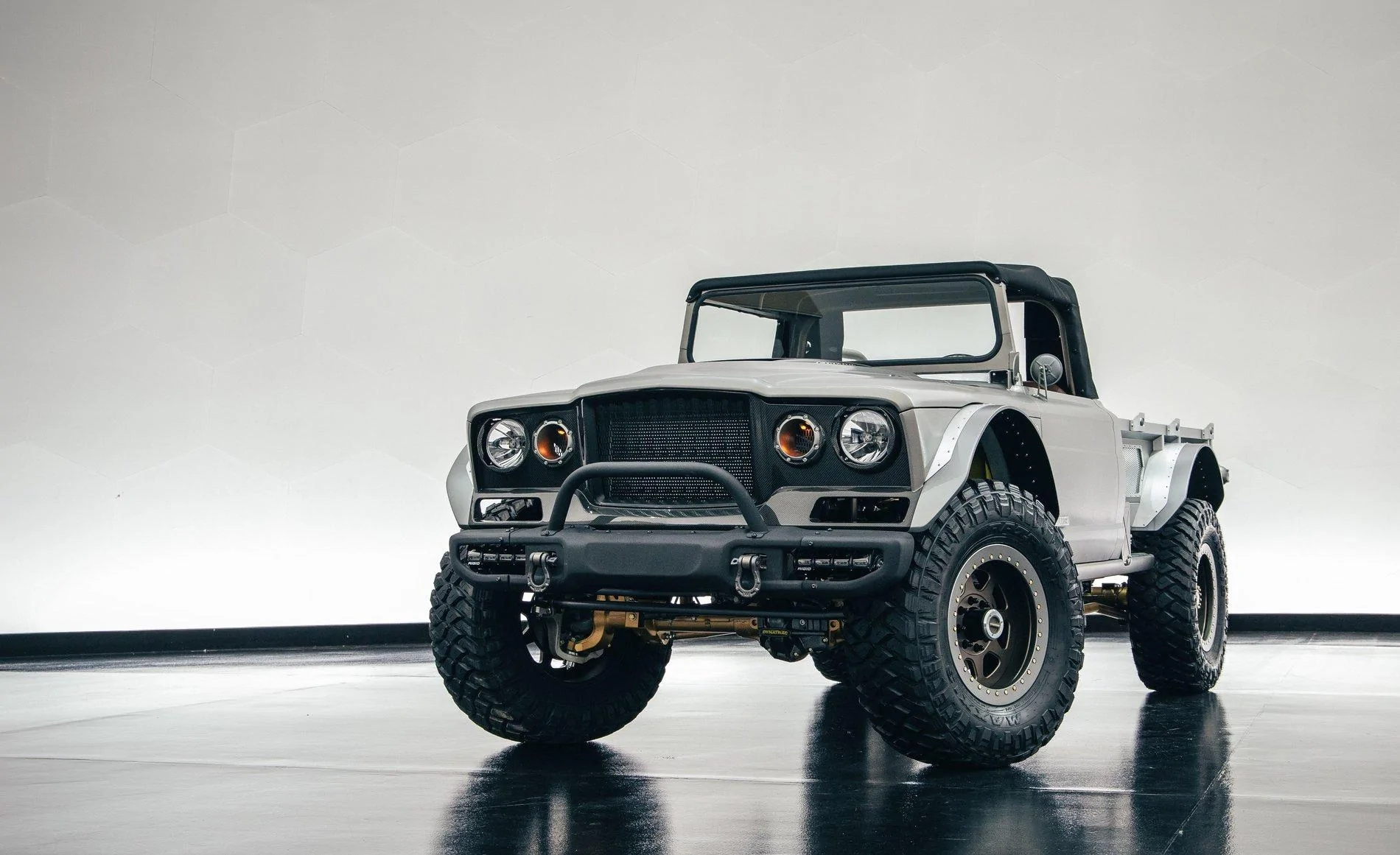Jeep Gladiator Jeep Five-Quarter Concept Jeep Five-Quarter concept Gladiator 2