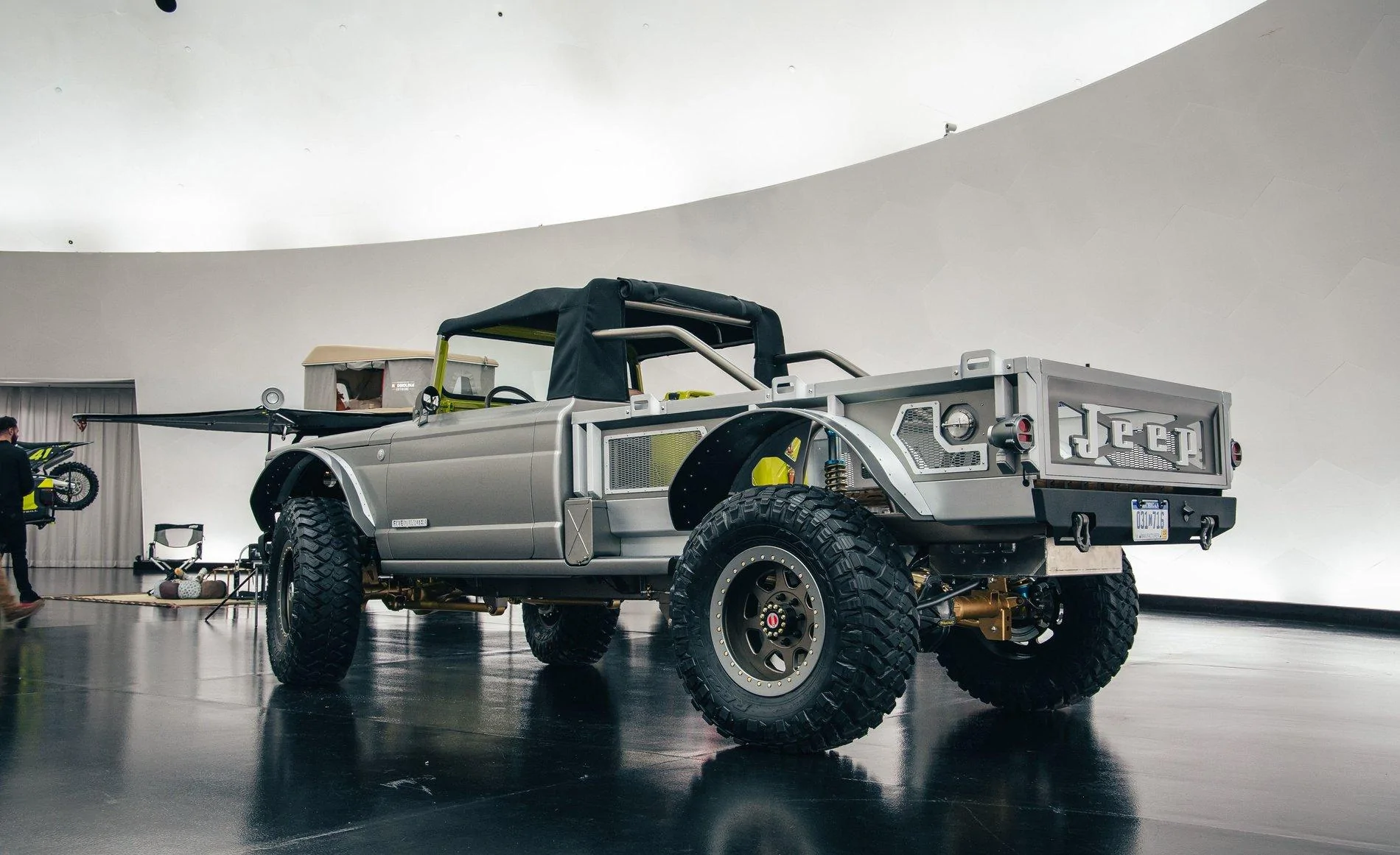 Jeep Gladiator Jeep Five-Quarter Concept Jeep Five-Quarter concept Gladiator 6