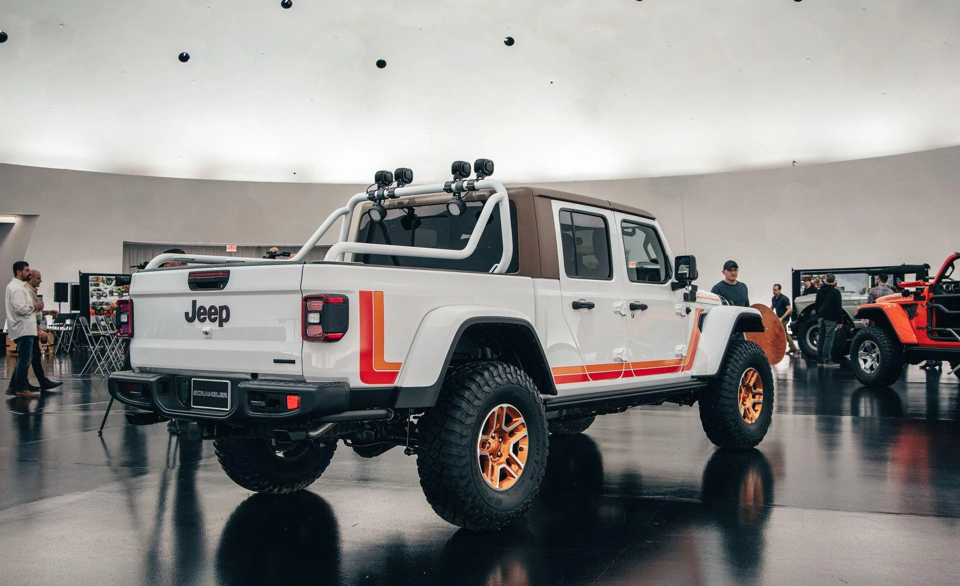 Jeep Gladiator Jeep Gladiator JT Scrambler Concept jeep-jt-scrambler-concept-gladiator-2