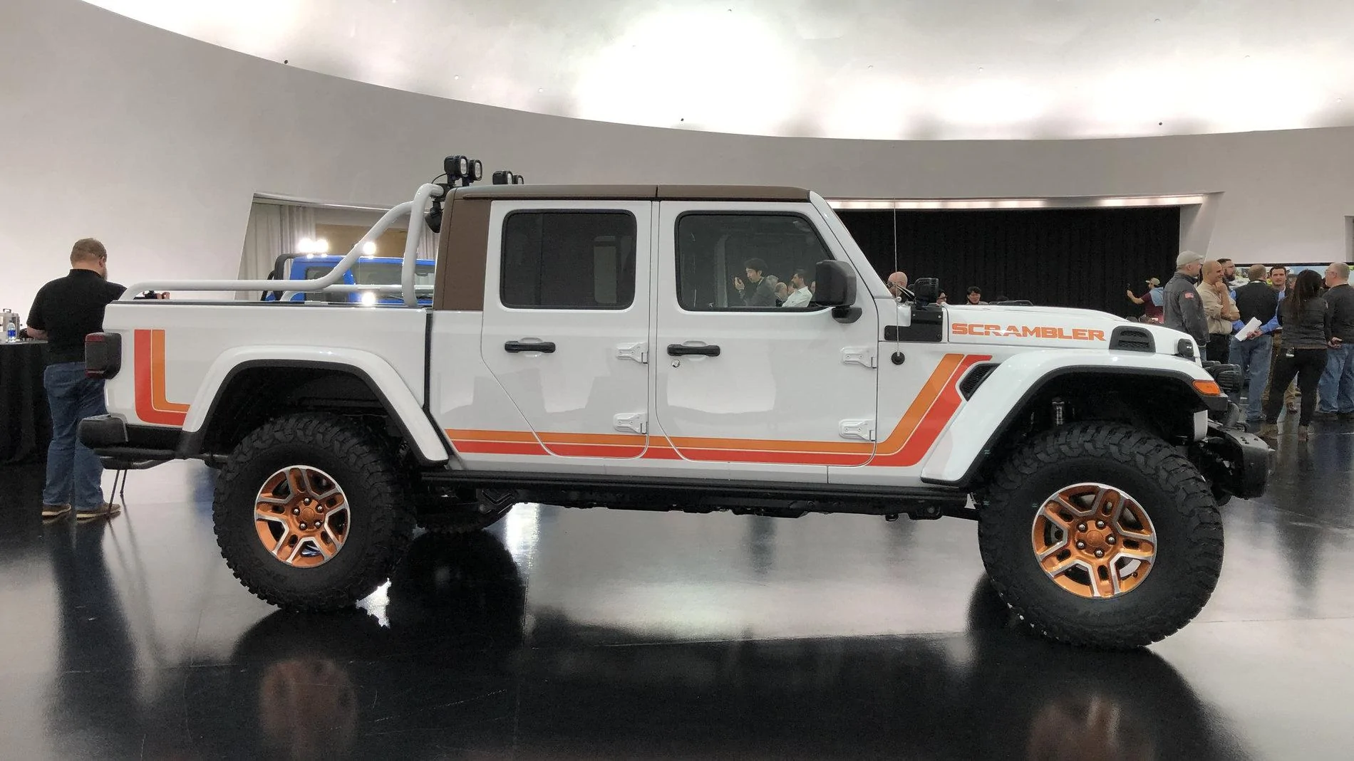 Jeep Gladiator Jeep Gladiator JT Scrambler Concept jeep-jt-scrambler-concept-1-5