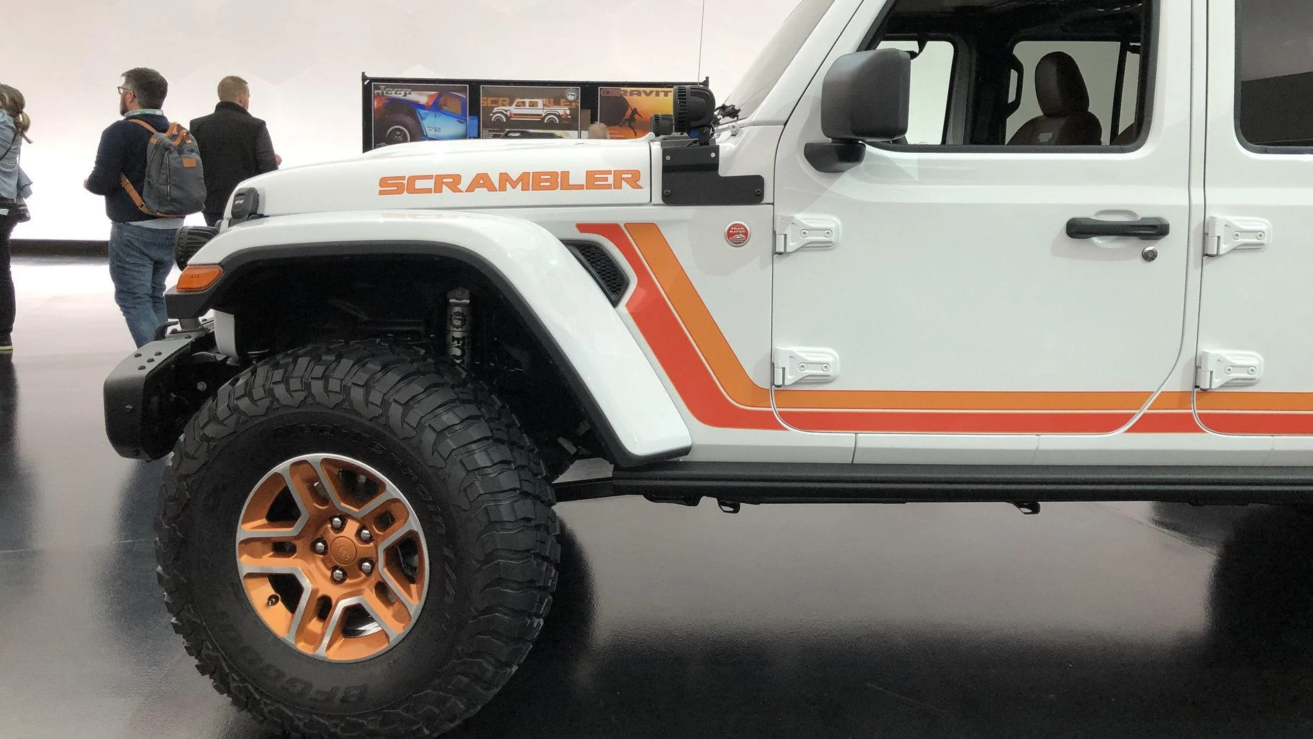 Jeep Gladiator Jeep Gladiator JT Scrambler Concept jeep-jt-scrambler-concept-1-8