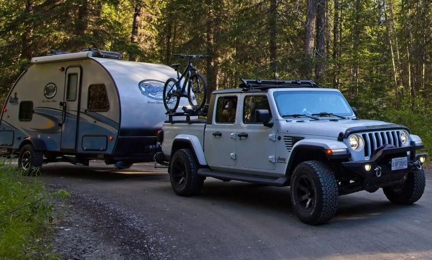 Jeep Gladiator Is anybody happy with the new Gladiator Jeep Camping 02