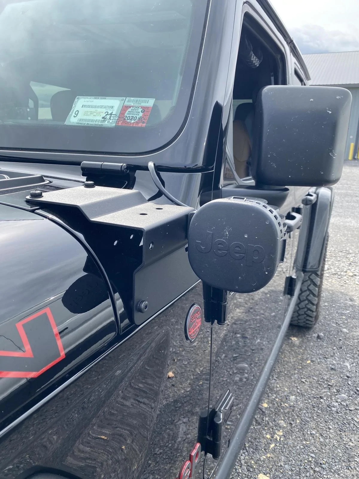 Jeep Gladiator Mopar 7” and 5” Off Road Light Package 8K1iHYa