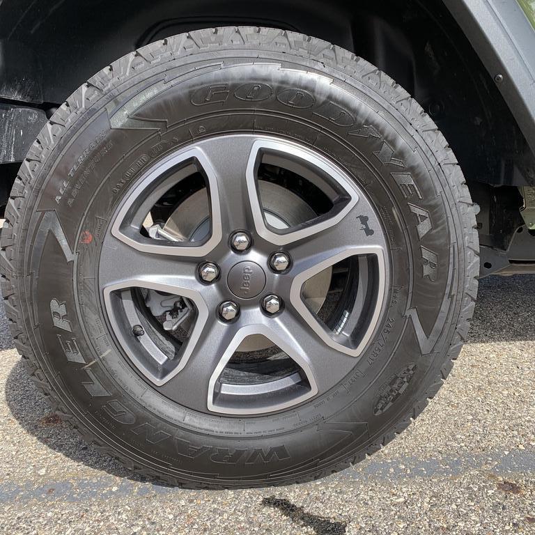 Jeep Gladiator WTB: Granite Crystal wheels, either Gladiator Rubicon or Wrangler JL 7G7M2aV