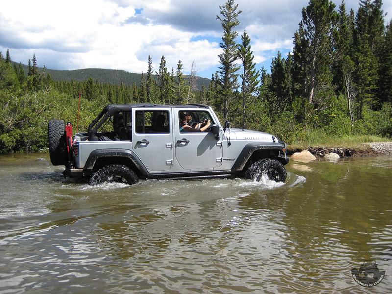 Jeep Gladiator 2012 JKUR - 37s, 4" lift, 5.13 gears, hydro steer, Warn wench JKUR-4762
