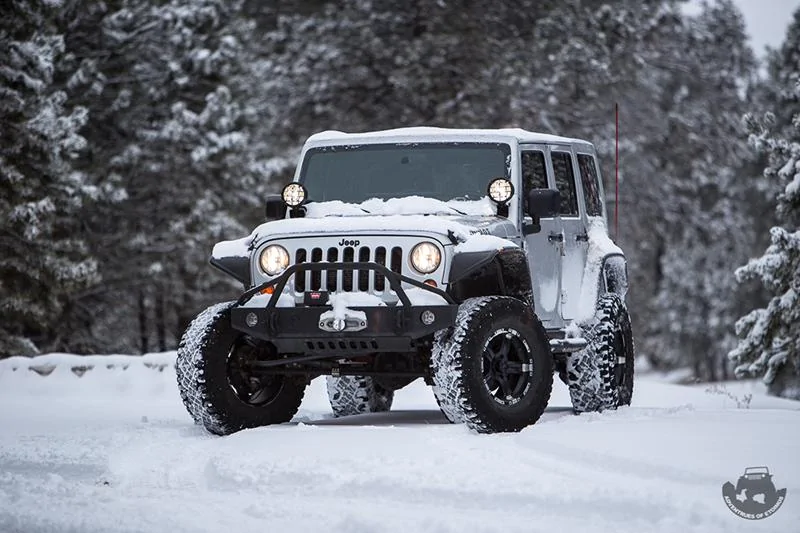 Jeep Gladiator 2012 JKUR - 37s, 4" lift, 5.13 gears, hydro steer, Warn wench JKUR-3745