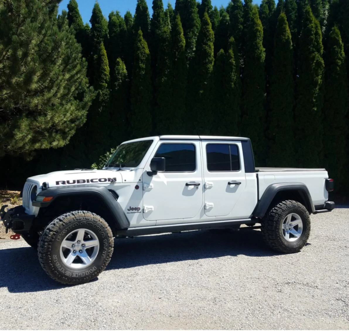 Jeep Gladiator Bed rack/tonneau cover - the perfect combo + how much rubber can you fit on OEM rims? AED9D428-842B-462D-915D-A59781A51C47