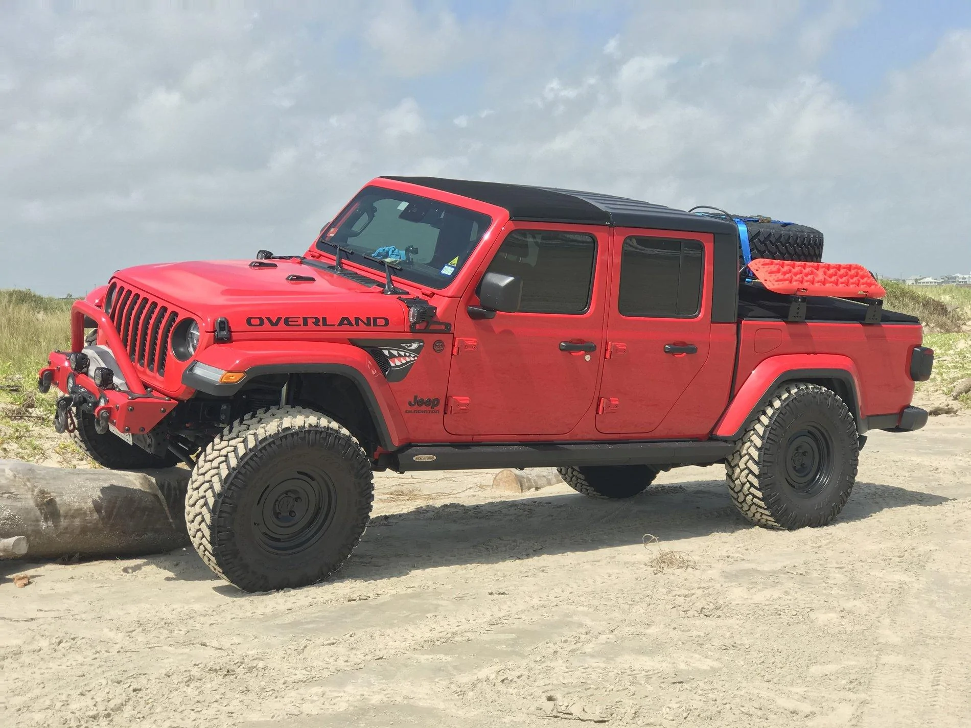 Jeep Gladiator FIRECRACKER RED Gladiator JT Club 1D99EF18-18C1-40B1-B46E-62EA6CC20BEF