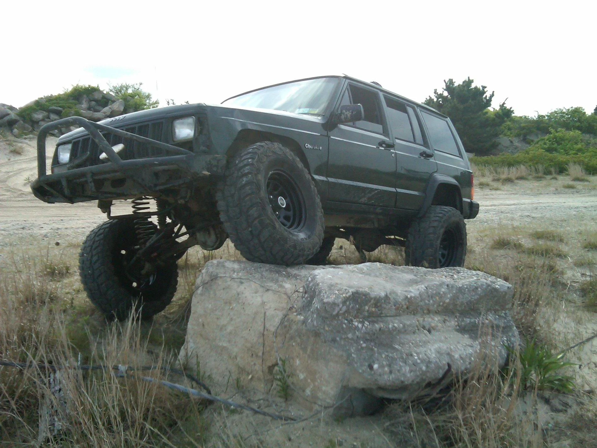 Jeep Gladiator Someone destroys rented JTR sore thum
