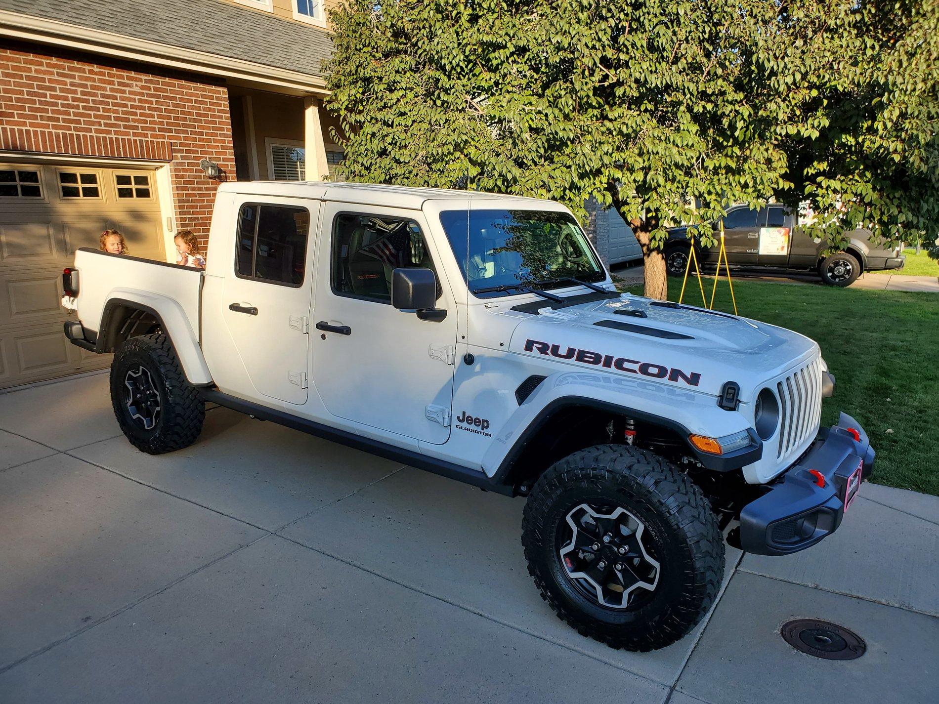 Jeep Gladiator BRIGHT WHITE Gladiator JT Club 20200901_183115