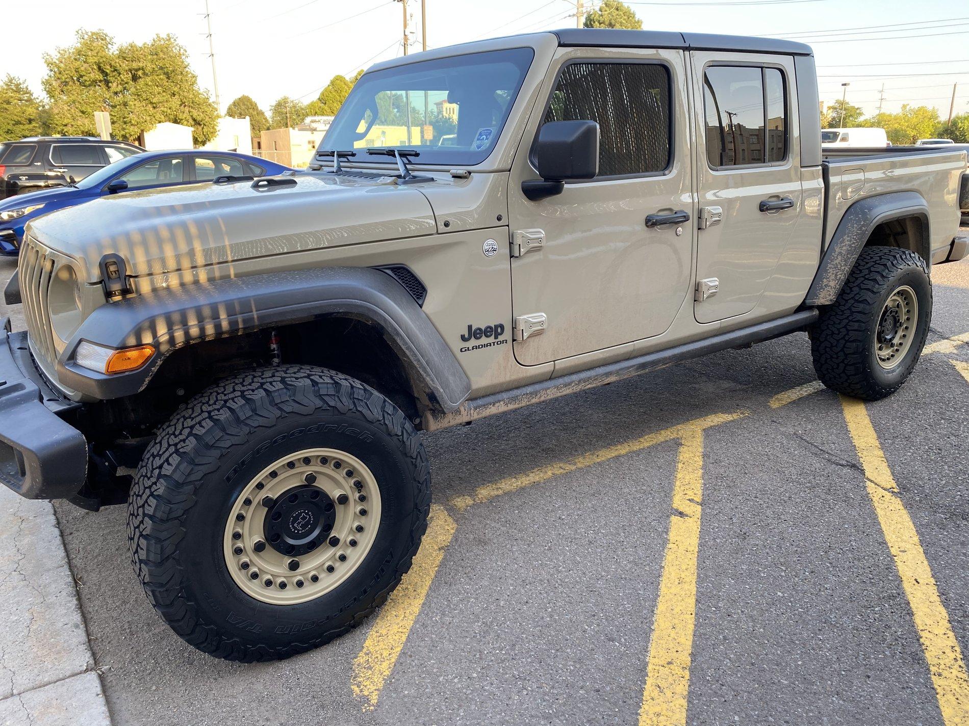 Jeep Gladiator GOBI Gladiator JT Club 1C2E85E9-806E-43E3-8BAE-9067E62926F8