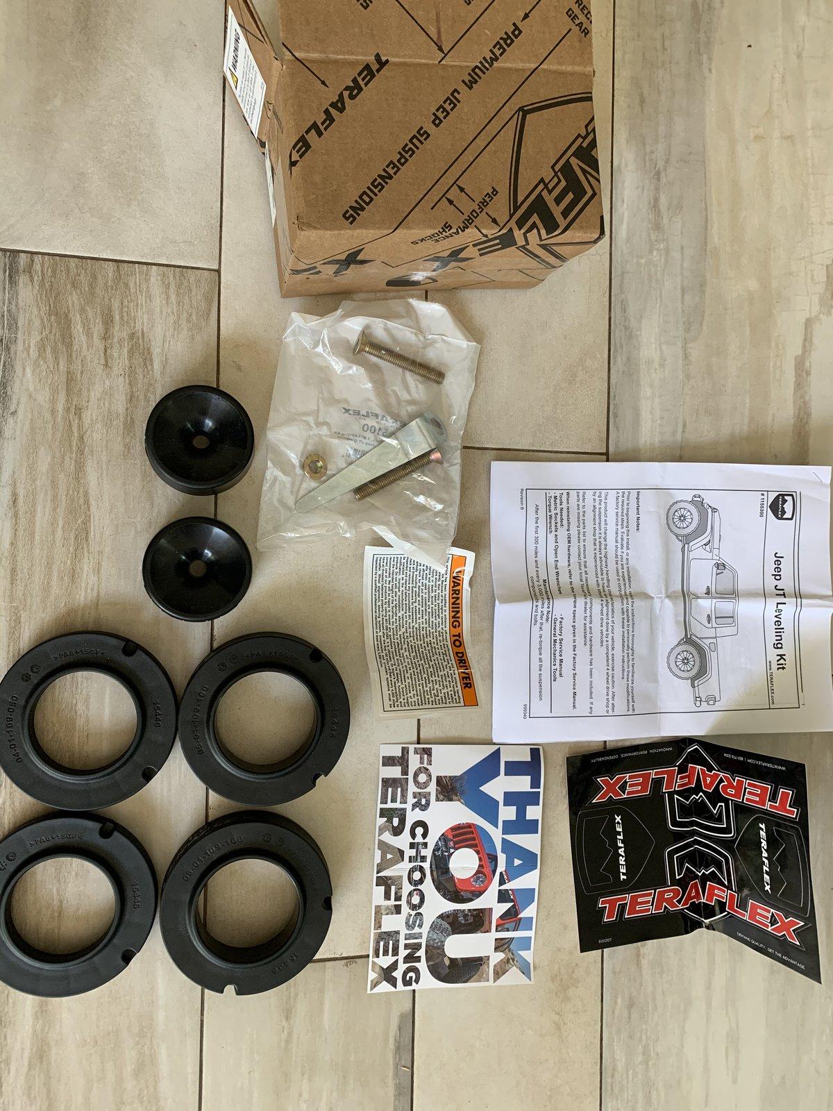 Jeep Gladiator TERAFLEX leveling kit NEW in box $80 CB951C2F-0CC8-4965-8AB8-131520D41A0F