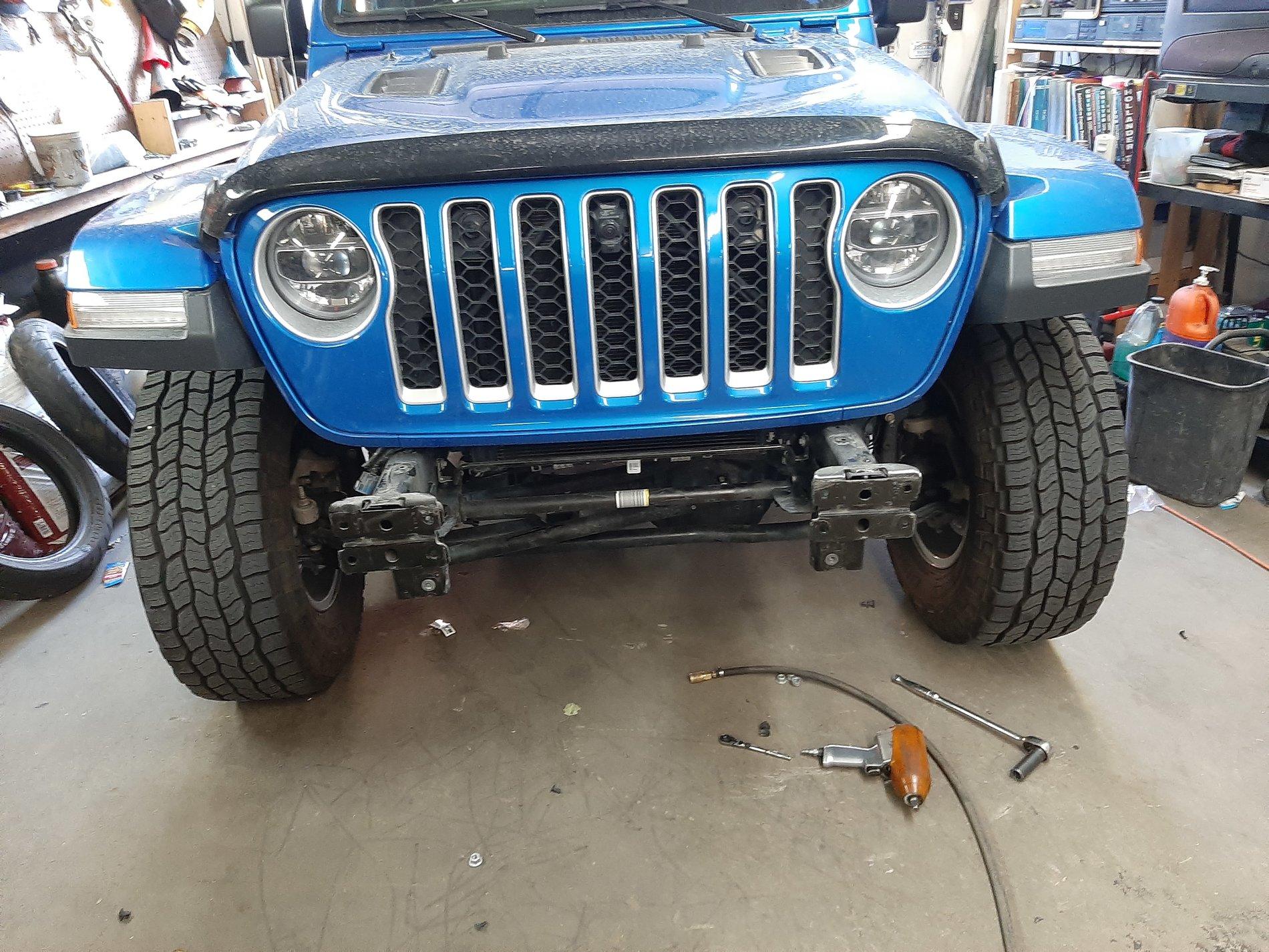 Jeep Gladiator Added a winch and Rusty’s mounting plate 20200828_185614
