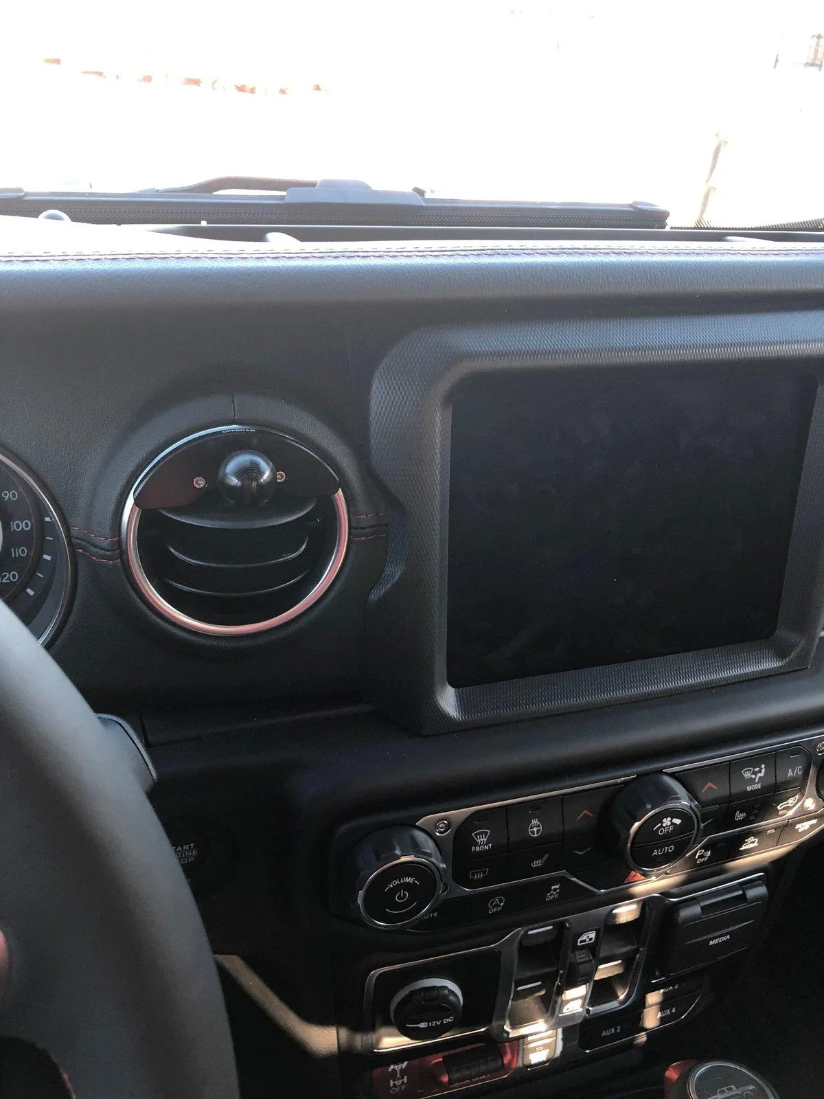 Jeep Gladiator Ram or 67 phone mount IMG_2240